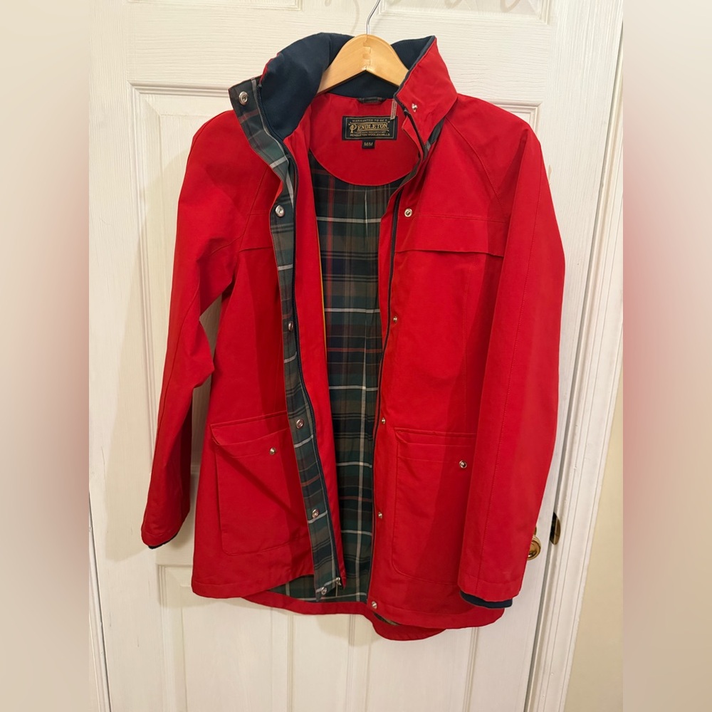 Pendleton Red Raincoat Women - NWOT